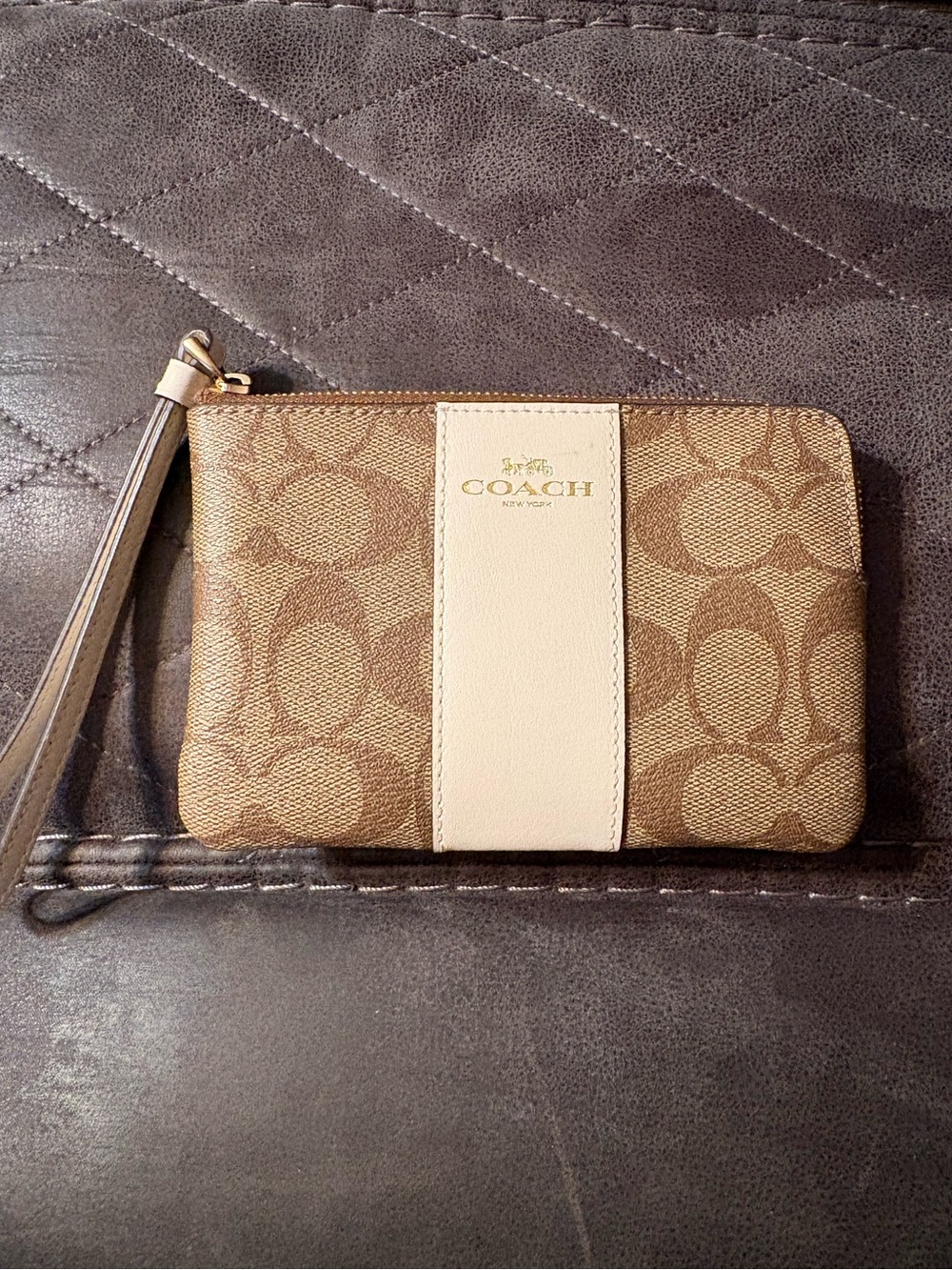 Coach wristlet Corner Zip signature canvas pattern Tan chalk-white center stripe